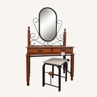 Dresser with Stool and Mirror 